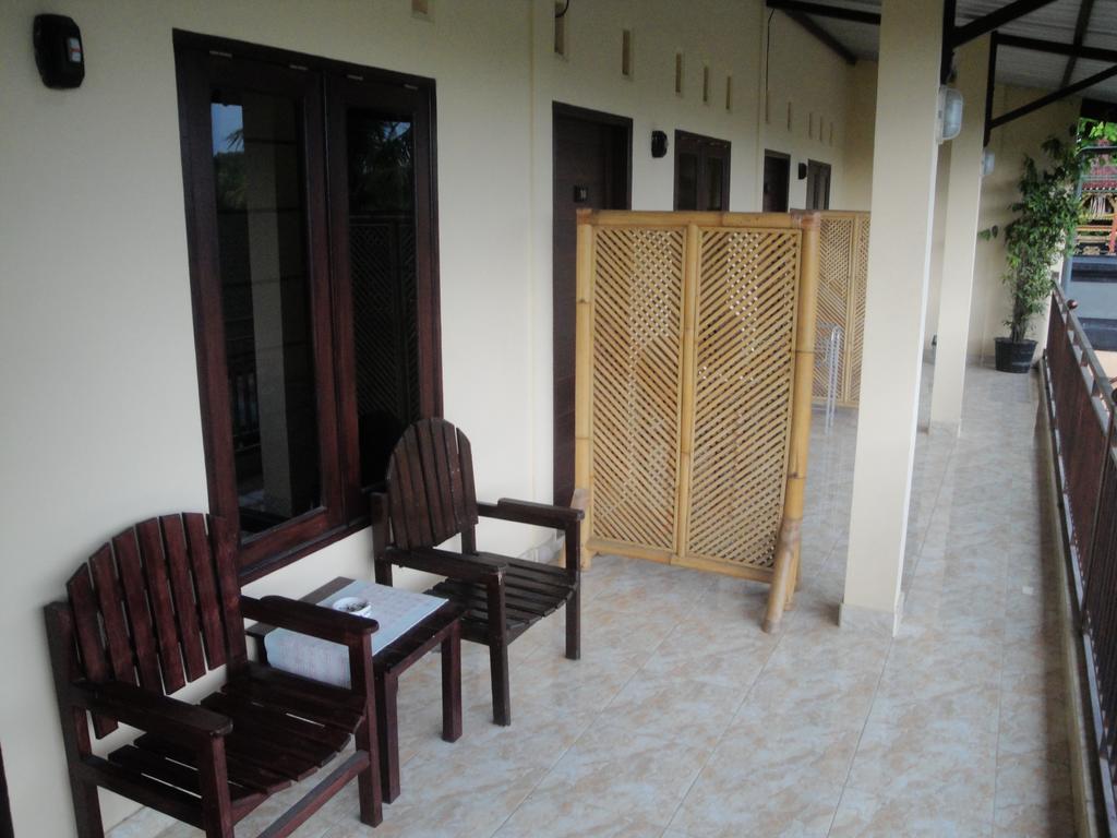 Puji Homestay Mataram Esterno foto