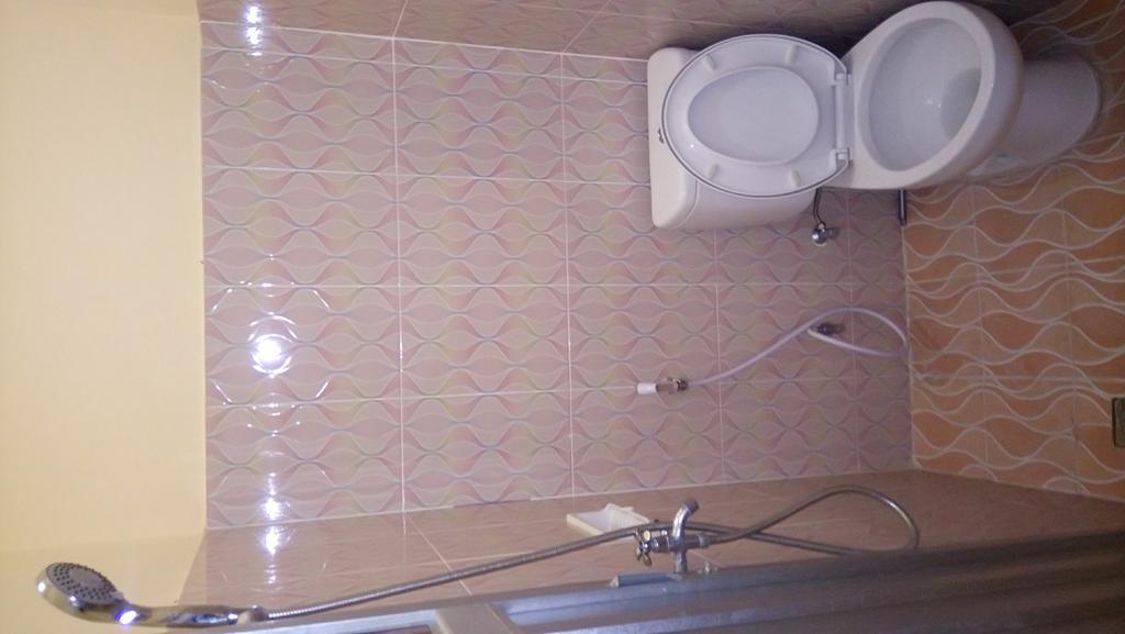 Puji Homestay Mataram Esterno foto